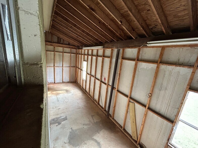 More Photos Of 3043 N Columbia St, Milledgeville Warehouse For Lease
