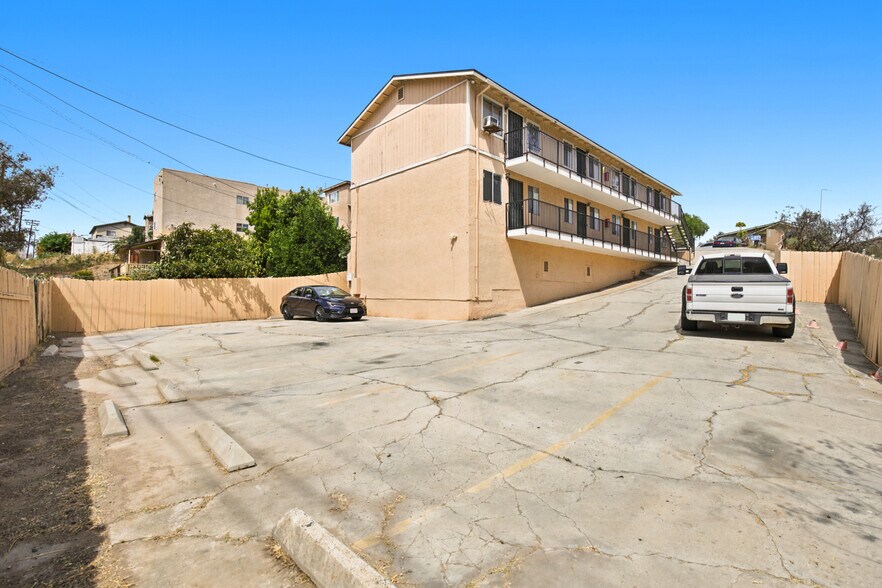 More Photos Of 3018 44th St, San Diego Apartments For Sale