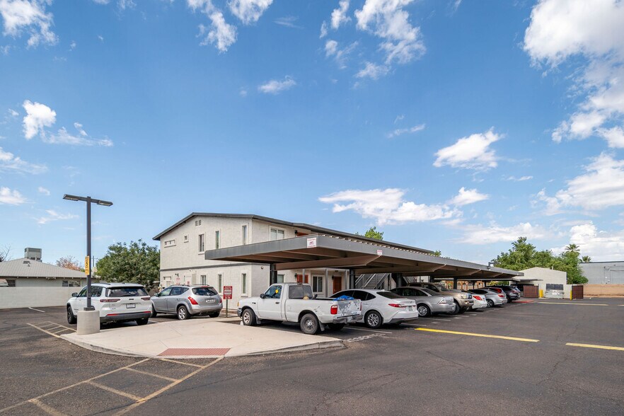 More Photos Of 6220 W Ocotillo Rd, Glendale Apartments For Sale