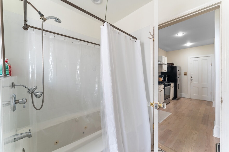 More Photos Of 2502 Palisade Ave, Weehawken Storefront Retail Residential For Sale