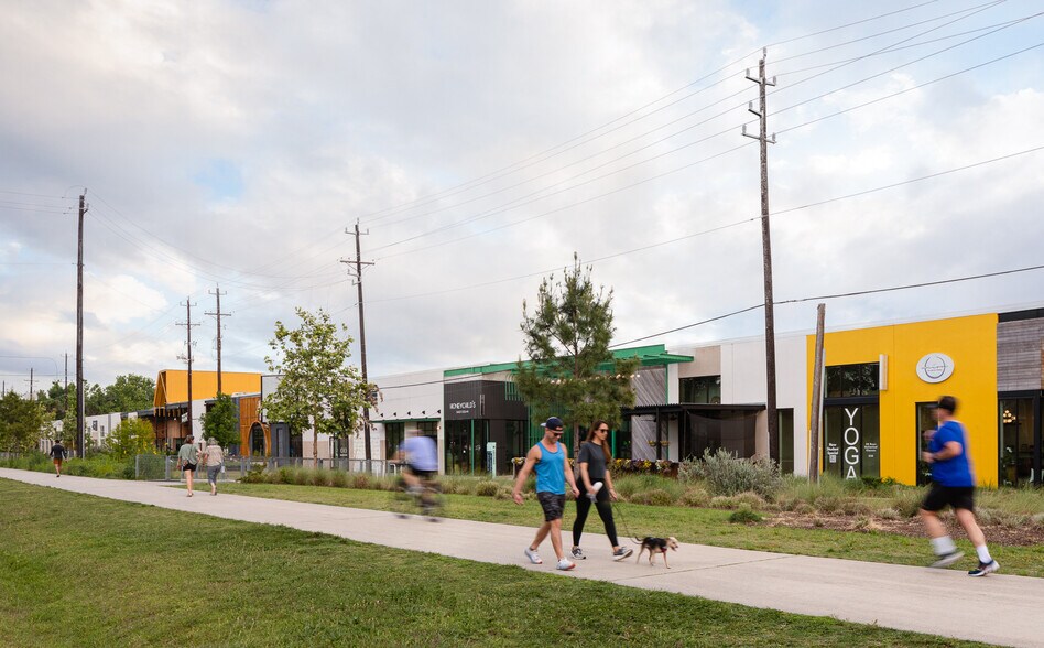 More Photos Of 600 N Shepherd Dr, Houston Unknown For Lease