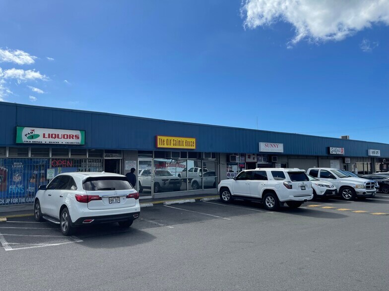 More Photos Of 1311 N King St, Honolulu Restaurant For Lease