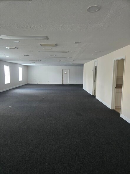 More Photos Of 3677 Central Ave, Fort Myers Medical For Lease