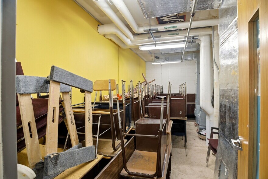 More Photos Of 6541 16TH Ave S, Richfield Schools For Lease