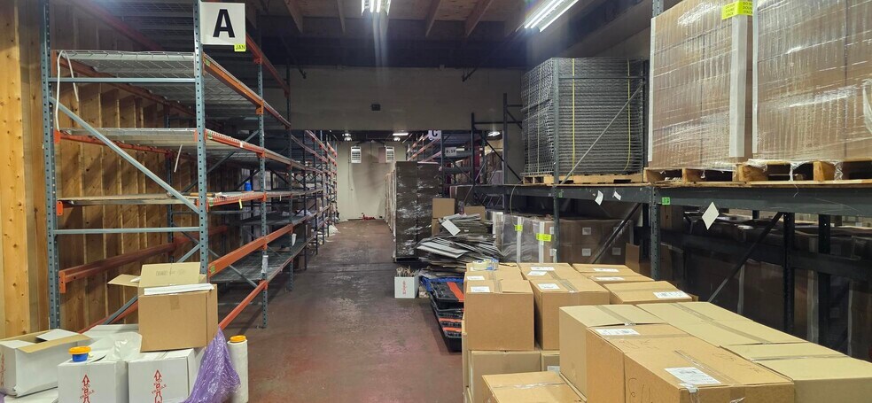 More Photos Of 6465 N Avondale Ave, Chicago Manufacturing For Sale
