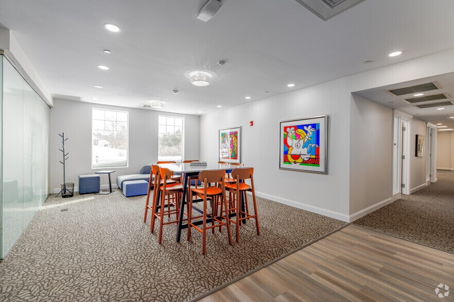 More Photos Of 1274 Osgood St, North Andover Coworking Space