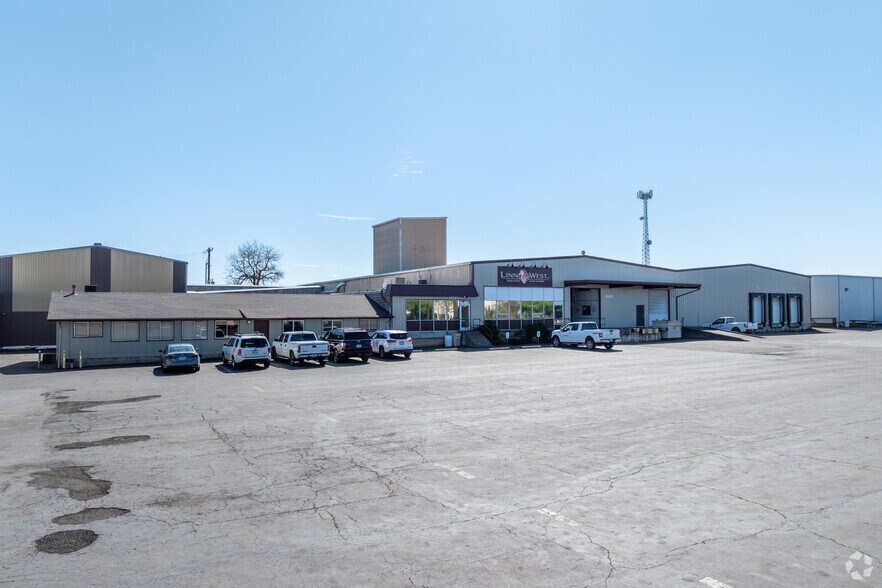 33731 Hwy 99E  