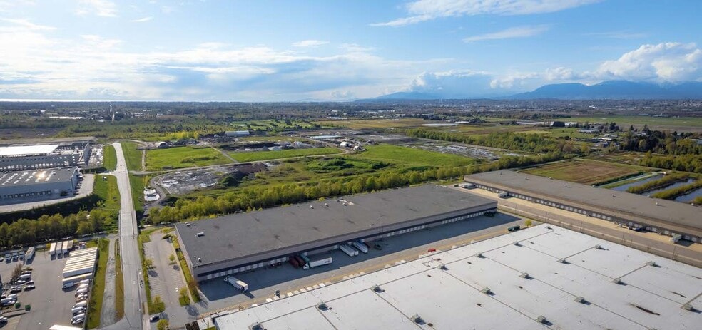 More Photos Of 16111 Blundell Rd, Richmond Distribution For Lease