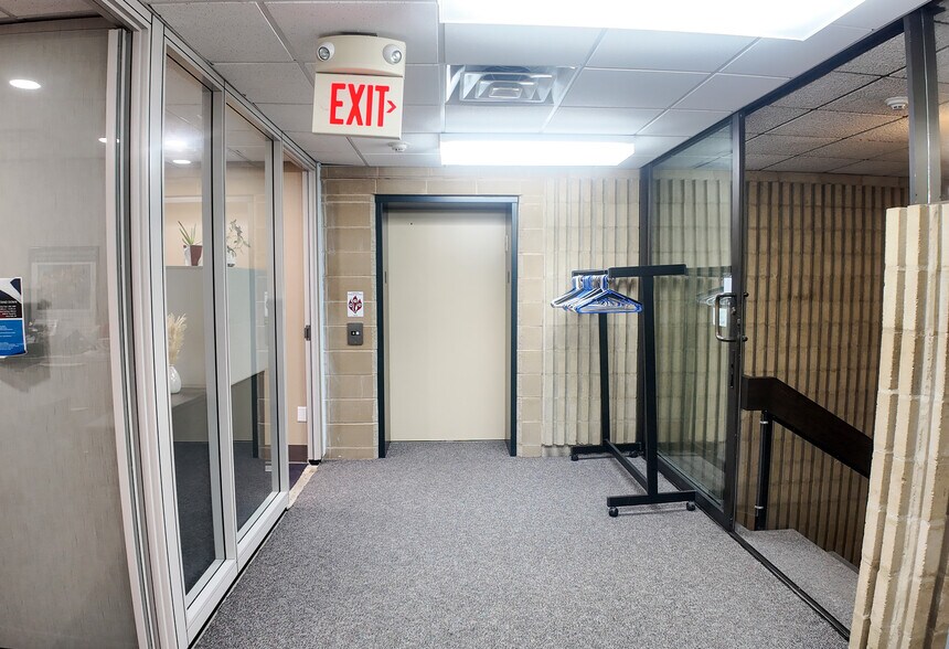 More Photos Of 630 S Minnesota Ave, Sioux Falls Office For Sale