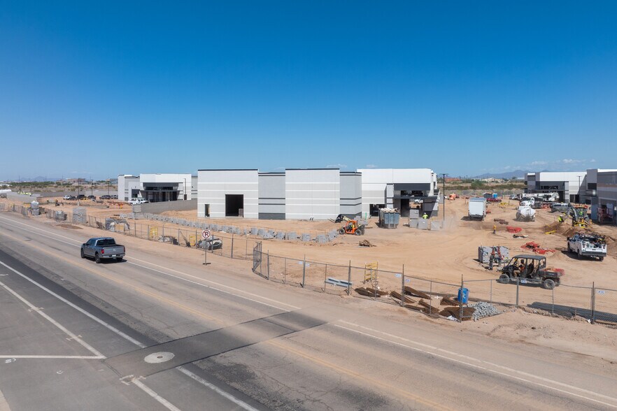 More Photos Of 7320 E Pecos Rd, Mesa Warehouse For Sale