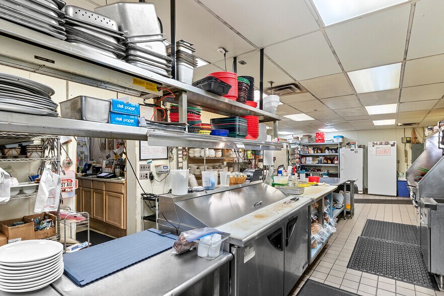 More Photos Of 211 N Maple Ave, Oconto Falls Restaurant For Sale