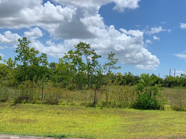More Photos Of 11550 FM 1764, Santa Fe Land For Sale