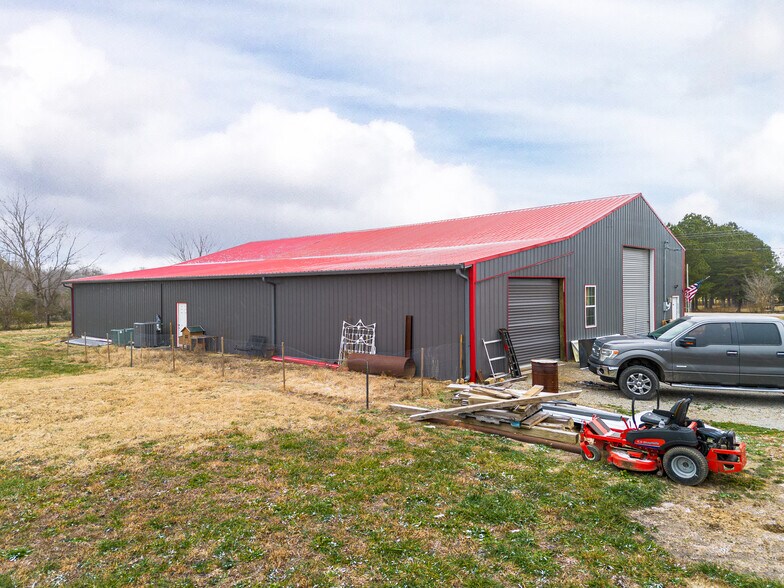 More Photos Of 634 Swiss Colony Rd, Hohenwald Warehouse For Sale