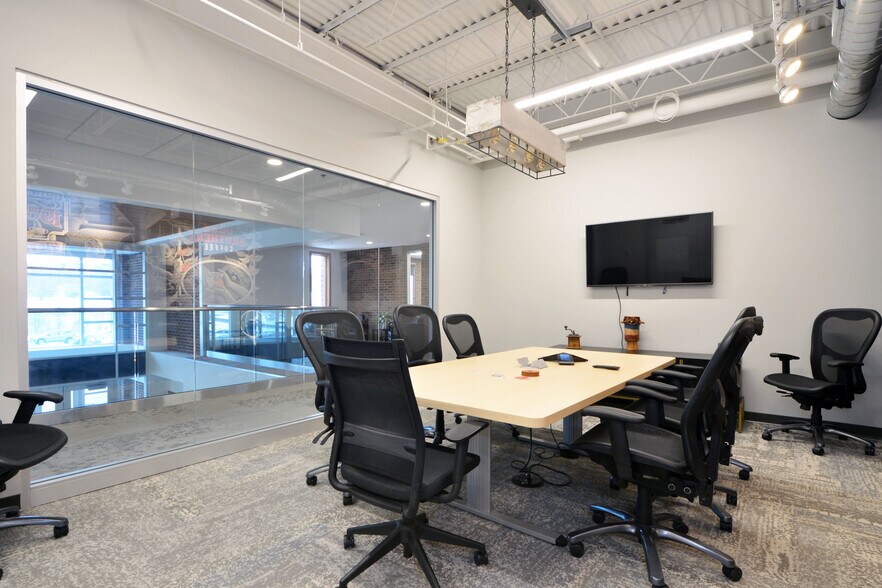 More Photos Of 2361 W Highway 36, Roseville Unknown For Lease