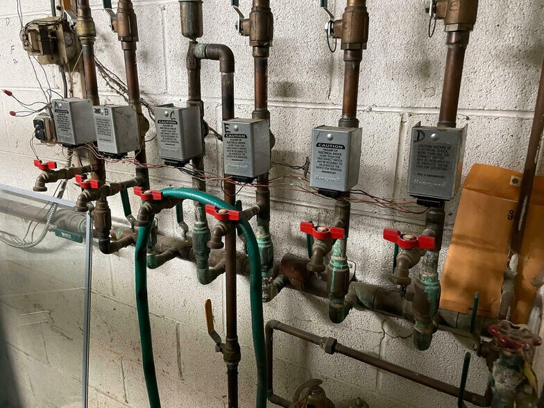 More Photos Of 28 Freeport St, Pittsburgh Apartments For Sale