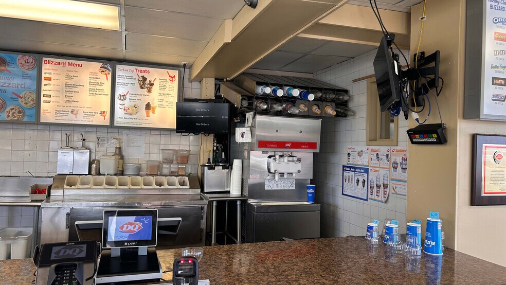 More Photos Of 902 3rd St N, Jacksonville Beach Fast Food For Sale