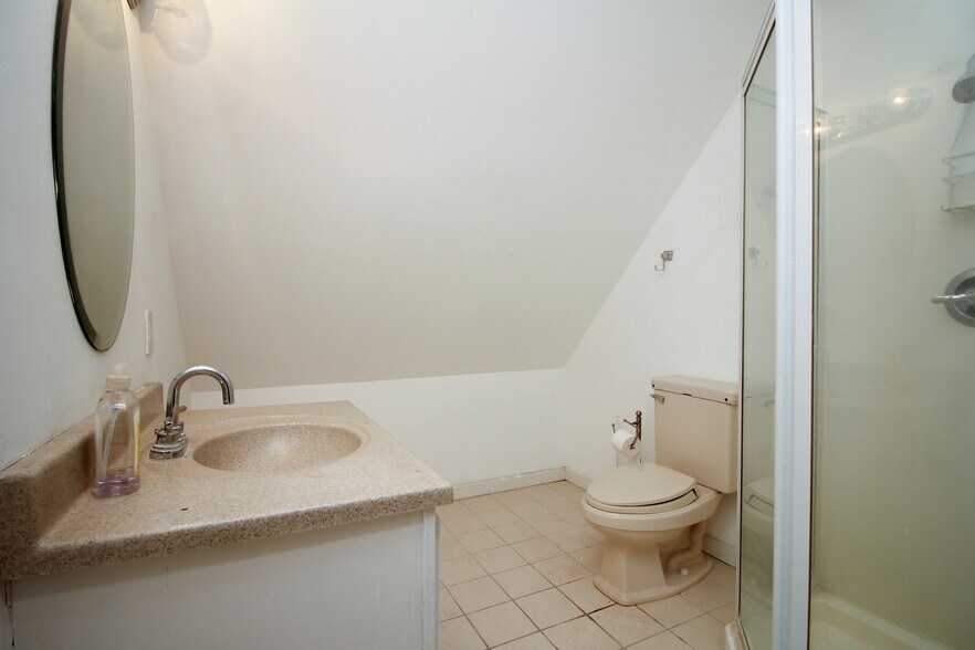 More Photos Of 417 W Blackwell St, Dover Office Residential For Sale