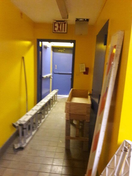 More Photos Of 887 Crotona Pky N, Bronx Apartments For Lease