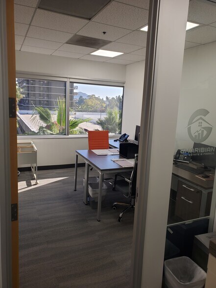 More Photos Of 700 N Brand Blvd, Glendale Office For Lease