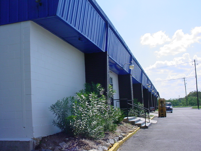 Primary Photo Of 1606 W Stassney Ln, Austin Warehouse For Lease