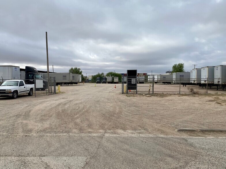 More Photos Of 128 E 13th St, Lubbock Warehouse For Lease