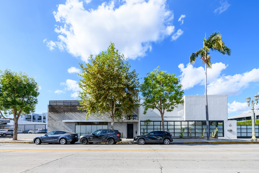 Primary Photo Of 923 Cole Ave, Los Angeles Loft Creative Space For Lease