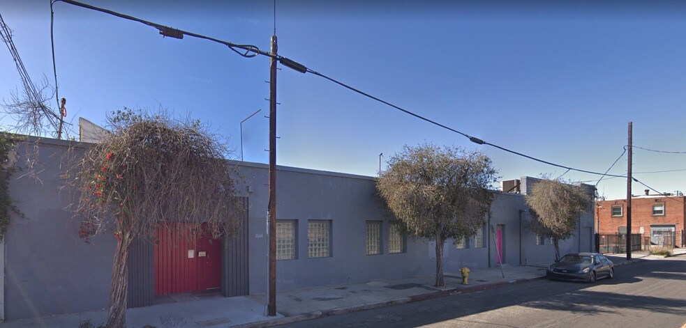 More Photos Of 2662-2684 Lacy St, Los Angeles Loft Creative Space For Lease