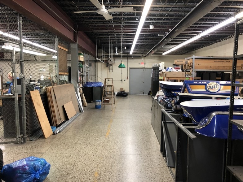 More Photos Of 280 NW Federal Ave, Massillon Light Manufacturing For Lease