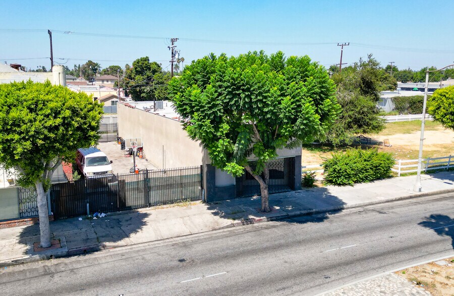 More Photos Of 123 N Long Beach Blvd, Compton Storefront Retail Office For Sale