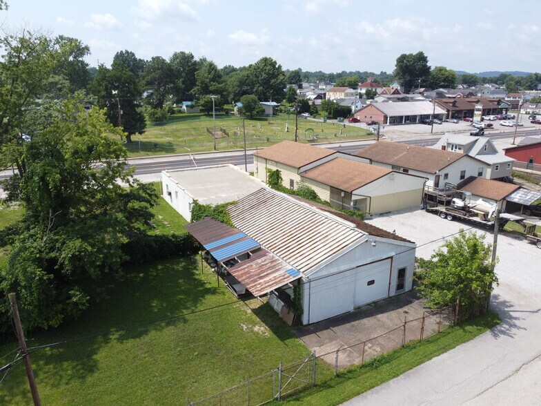 More Photos Of 2209 Camden Ave, Parkersburg Freestanding For Sale
