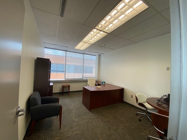 More Photos Of 910 Clopper Rd, Gaithersburg Research And Development For Lease