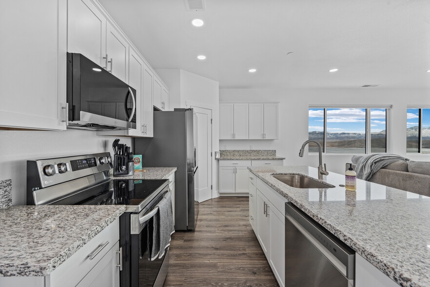 More Photos Of 1929 US-395, Gardnerville Apartments For Sale