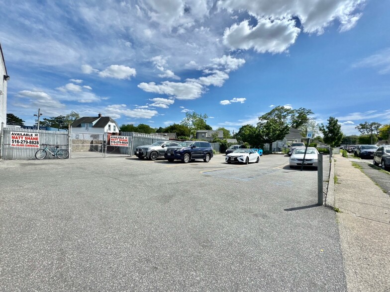 More Photos Of 926 Nassau Rd, Uniondale Freestanding For Sale