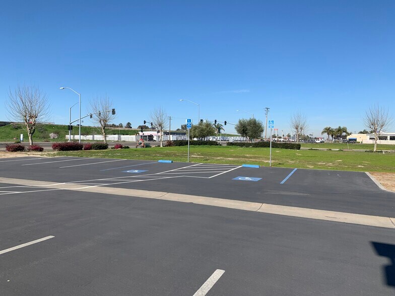 More Photos Of 4240 N Golden State Blvd, Turlock Land For Lease