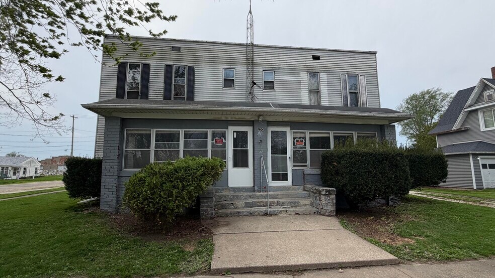 Primary Photo Of 200 N Jefferson St, Abingdon Apartments For Sale