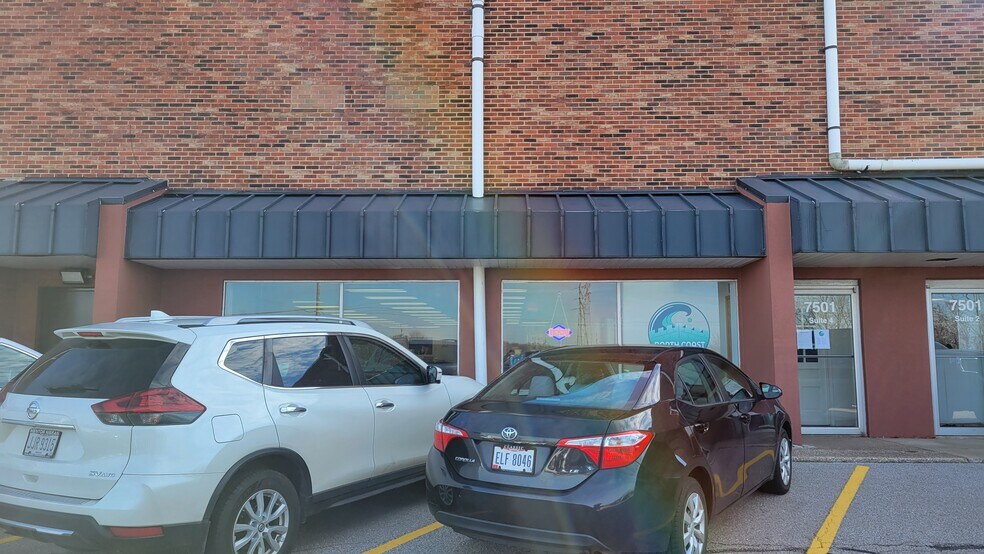 More Photos Of 7501-7537 Mentor Ave, Mentor General Retail For Lease
