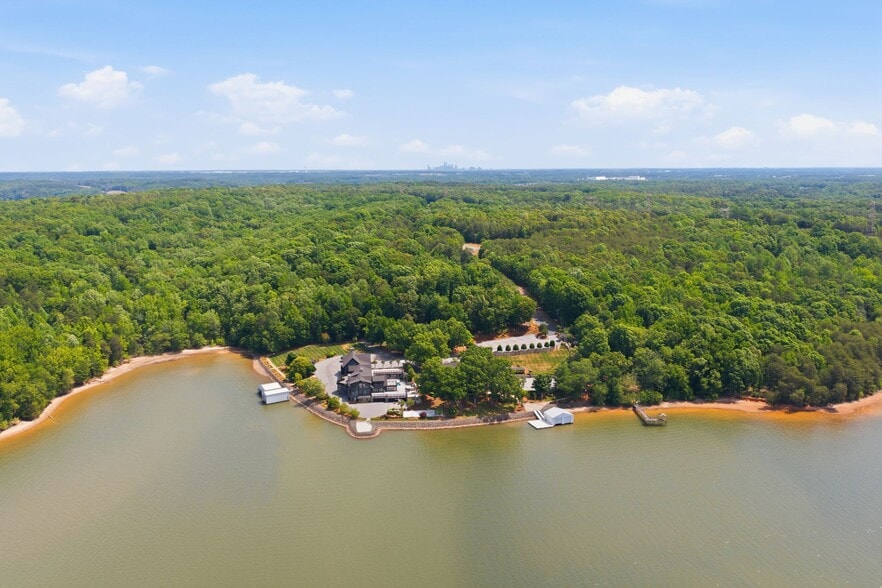 More Photos Of 9715 Nine Eagles Ln, Charlotte Specialty For Sale