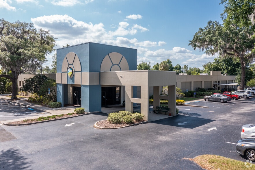 More Photos Of 600 W North Blvd, Leesburg Medical For Lease