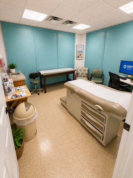 More Photos Of 3896 N Federal Hwy, Lighthouse Point Medical For Lease