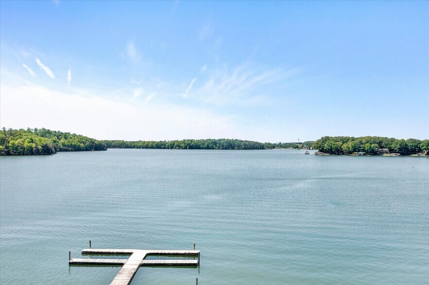 More Photos Of 3619 Airport Rd, Moneta Marina For Sale