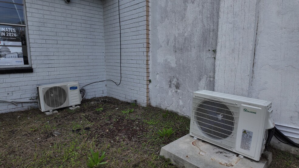 More Photos Of 2401 W Cervantes St, Pensacola General Retail For Sale