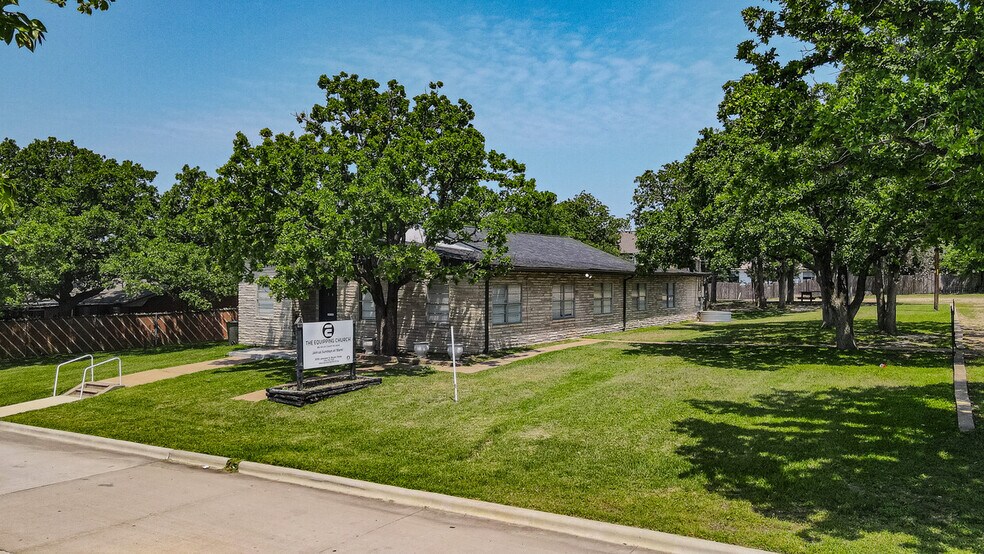 More Photos Of 3205 Lakeview Street, Bryan Religious Facility For Sale