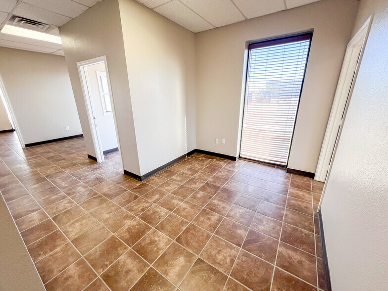 More Photos Of 12620 W County Road 133, Odessa Warehouse For Lease