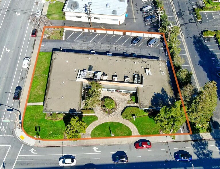 More Photos Of 705 Veterans Blvd, Redwood City Medical For Sale