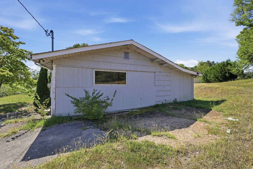 More Photos Of 4320 Bonny Oaks Dr, Chattanooga Land For Sale