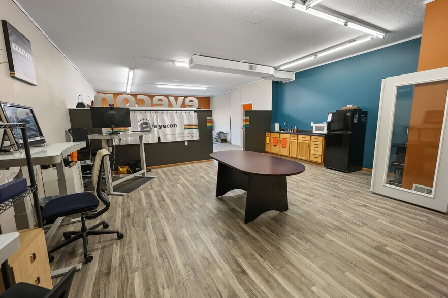 More Photos Of 20 S 32nd Ave S, Saint Cloud Office For Sale