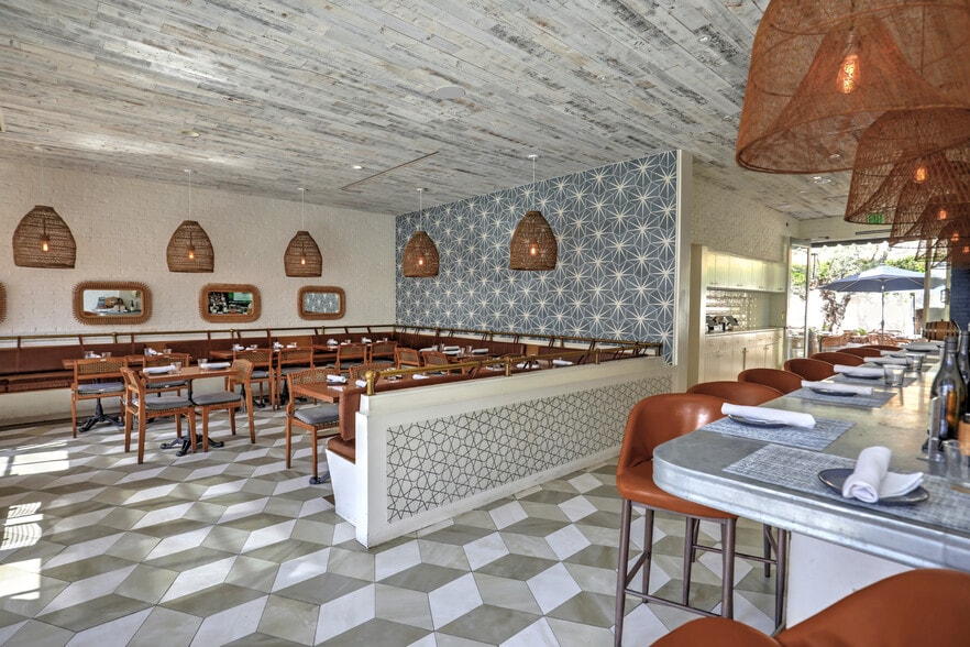More Photos Of 7 E Anapamu St, Santa Barbara Restaurant For Sale