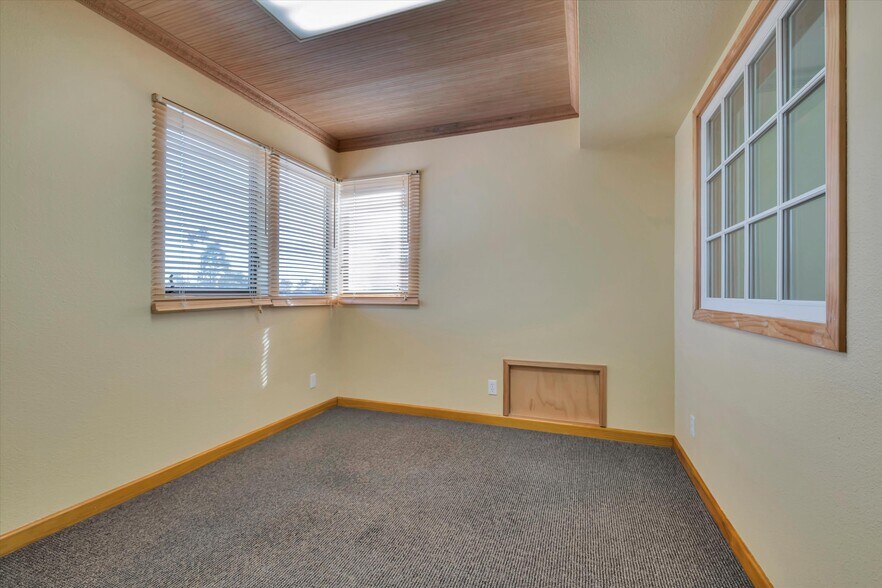 More Photos Of 716 Soquel Ave, Santa Cruz Storefront Retail Office For Lease