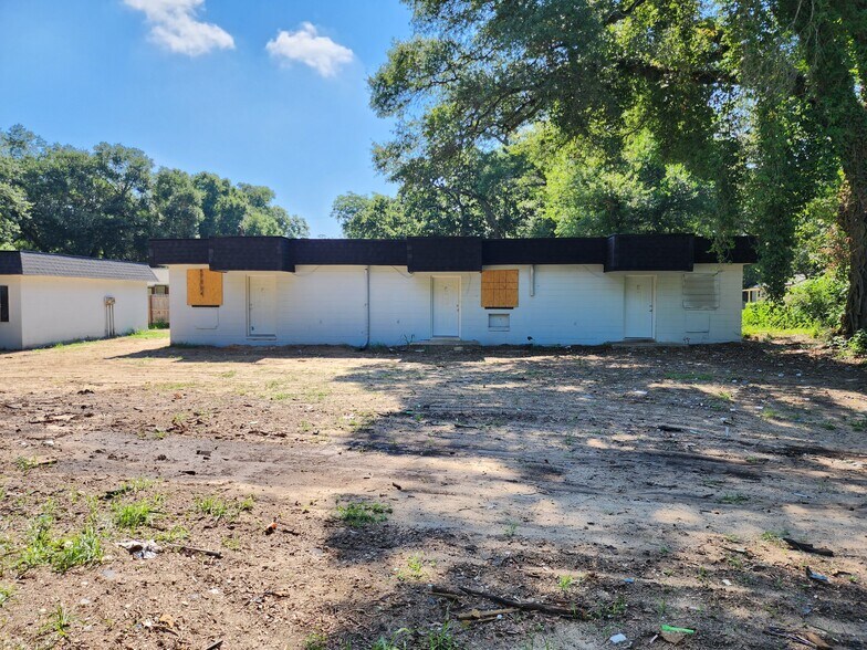 More Photos Of 3101 W Mallory St, Pensacola Apartments For Sale