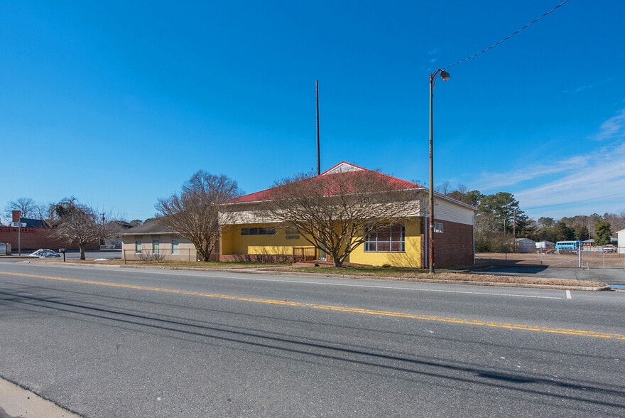 More Photos Of 493 Main St, Warsaw Medical For Sale